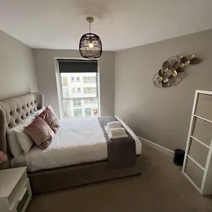  Apartment The Smithfield 3 Bed